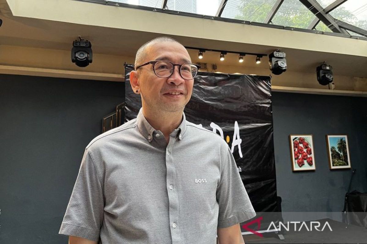 Coach Justin Laporkan Pencemaran Nama Baik ke Polda Metro Jaya