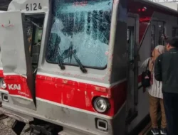KRL Tabrak Truk Tangerang: Detik-Detik Dramatis Kecelakaan Maut