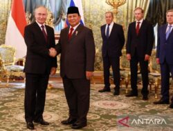 Prabowo dan Putin: Makan Siang Rahasia di Istana Kremlin