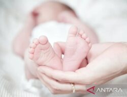 Bayi Perempuan Ditinggalkan, Ditemukan di Tempat Sampah Bekasi