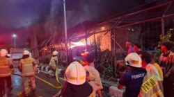 Kebakaran Hebat Jakarta Utara: Empat Korban Luka Parah