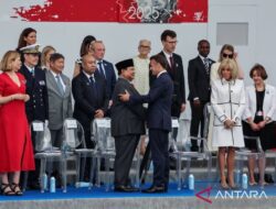 Macron Puji TNI, Sahabat Prabowo Saksikan Parade Militer Prancis
