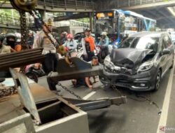 Mobil Dinas Penyebab Tabrakan Beruntun Maut Jakarta Timur?