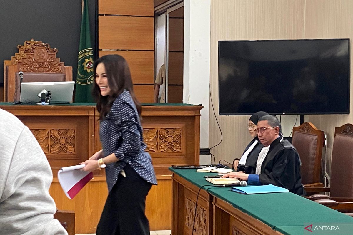 Nikita Mirzani Pemerasan: JPU Tolak Eksepsi, Nasibnya Di Pengadilan?