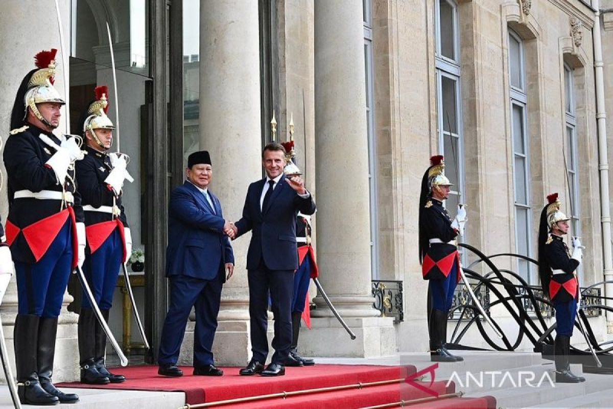 Prabowo Subianto: Jamuan Kenegaraan Mewah di Istana Elysee, Paris