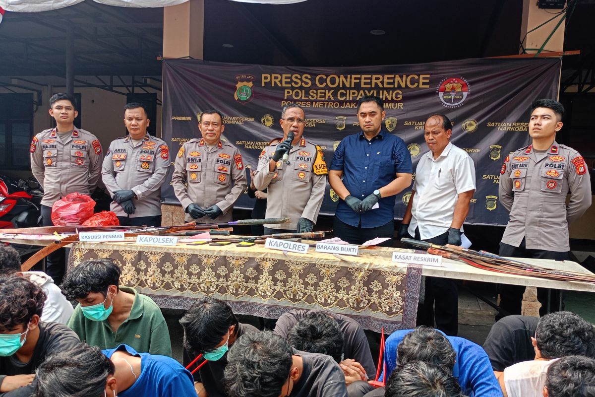 Puluhan Remaja Ditangkap, Gagalkan Aksi Tawuran Sadis