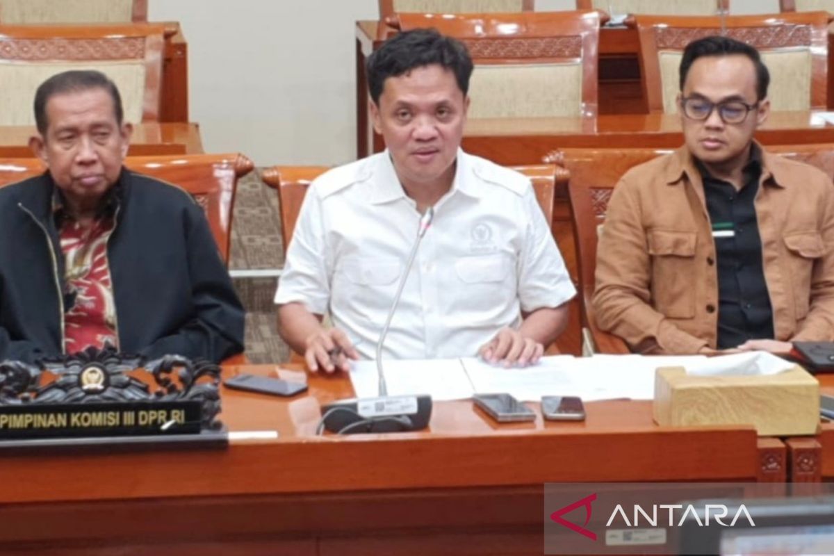Revisi KUHAP: DPR Izinkan Masyarakat Menginap, Pantau Prosesnya