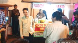 Wapres Cicip Kuliner Legendaris: Pedagang Kaki Lima Yogya